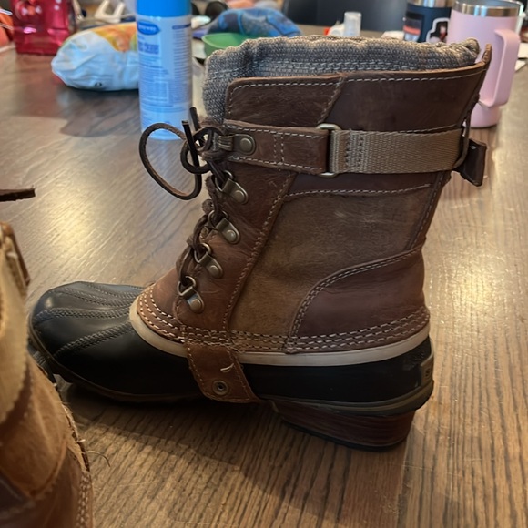 Sorel Carly Conquest Short Boots - Picture 7 of 8
